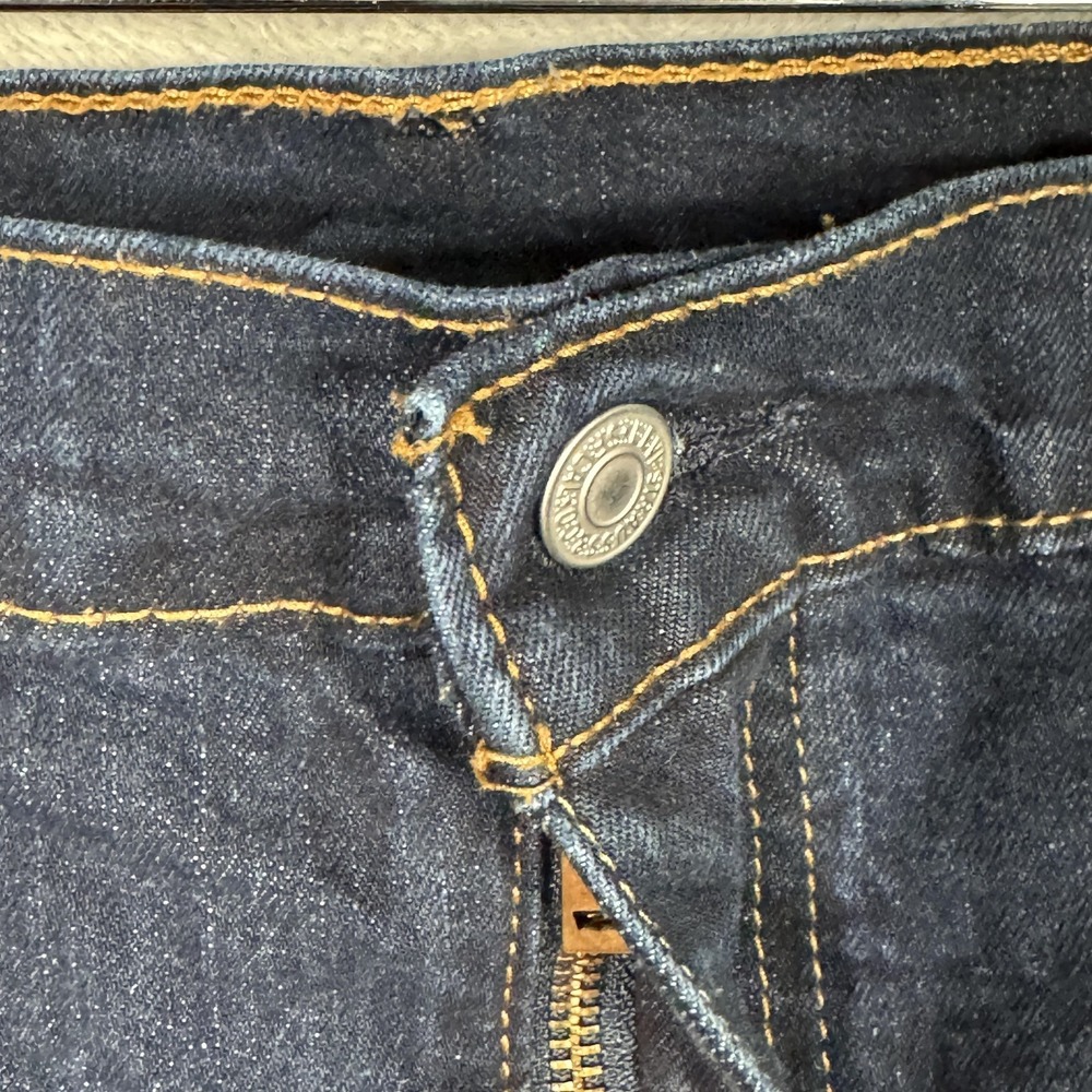 Levis 505 Jeans Mens 38x30 Blue Straight Leg Stretch Denim Dark Wash Casual - Picture 4 of 14